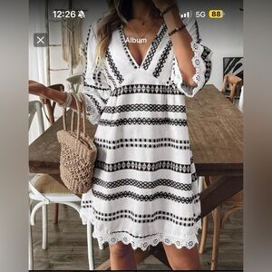 EMERY ROSE Women Striped V-Neck Geometric Pattern Dress